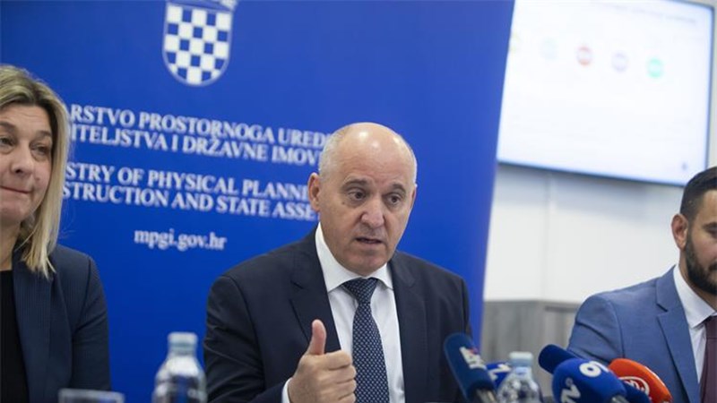 Bačić predstavio Prijedlog zakona: Vlasnici će moći do imovine, a zaštićeni najmoprimci do vlasništva